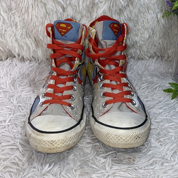 Superman Converse sneakers - Picture 2 of 8